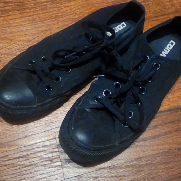 Converse - Picture 3 of 3